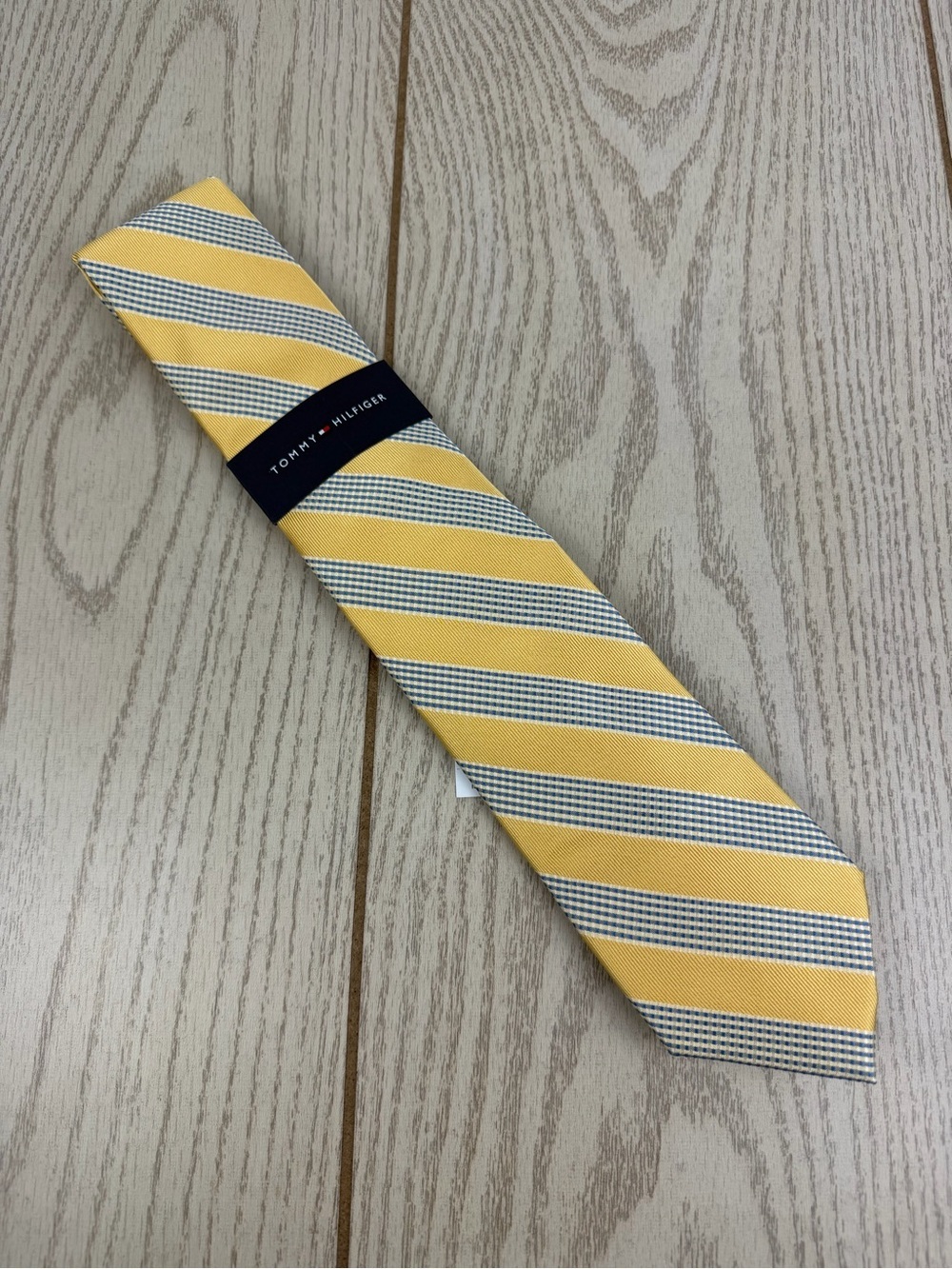 907 Tommy Hilfiger Tie Yellow Blue Stripes 700 TL21100120 Silk Poly Blend $69.50